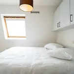 Bonito With Balcony & Harbour View By Interhome