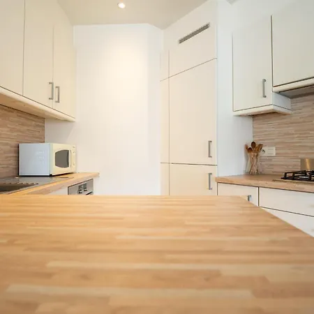 Apartamento Bonito With Balcony & Harbour View By Interhome *