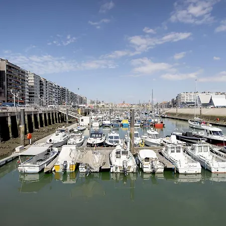 Bonito With Balcony & Harbour View By Interhome Lägenhet